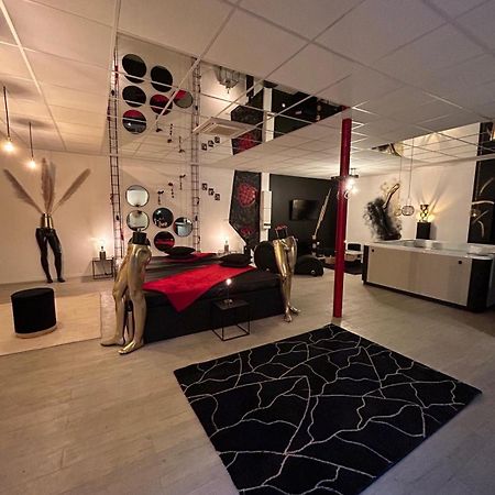 L'Escapade Sensuelle - La Love Room D'Épernay Eksteriør bilde