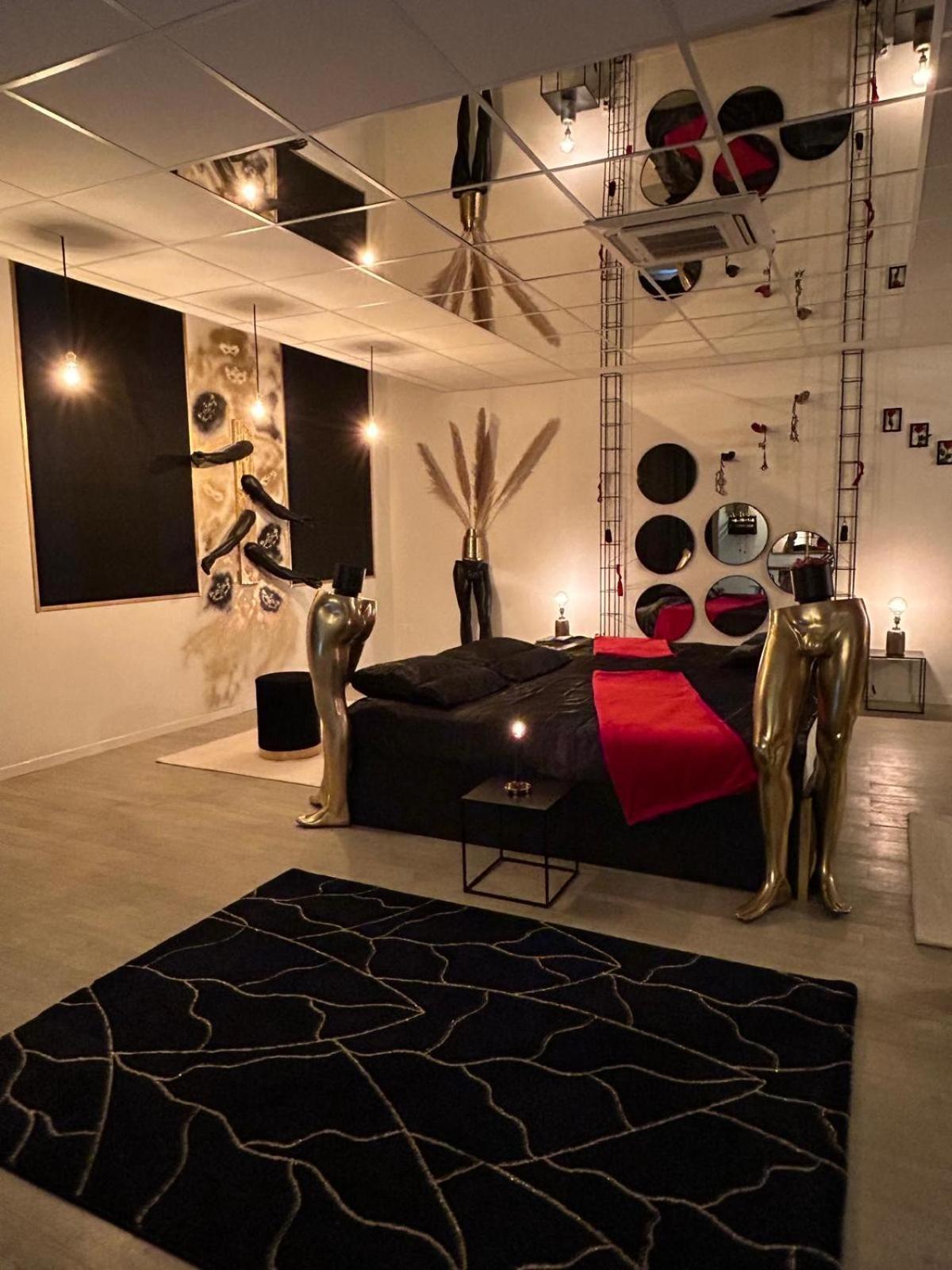 L'Escapade Sensuelle - La Love Room D'Épernay Eksteriør bilde