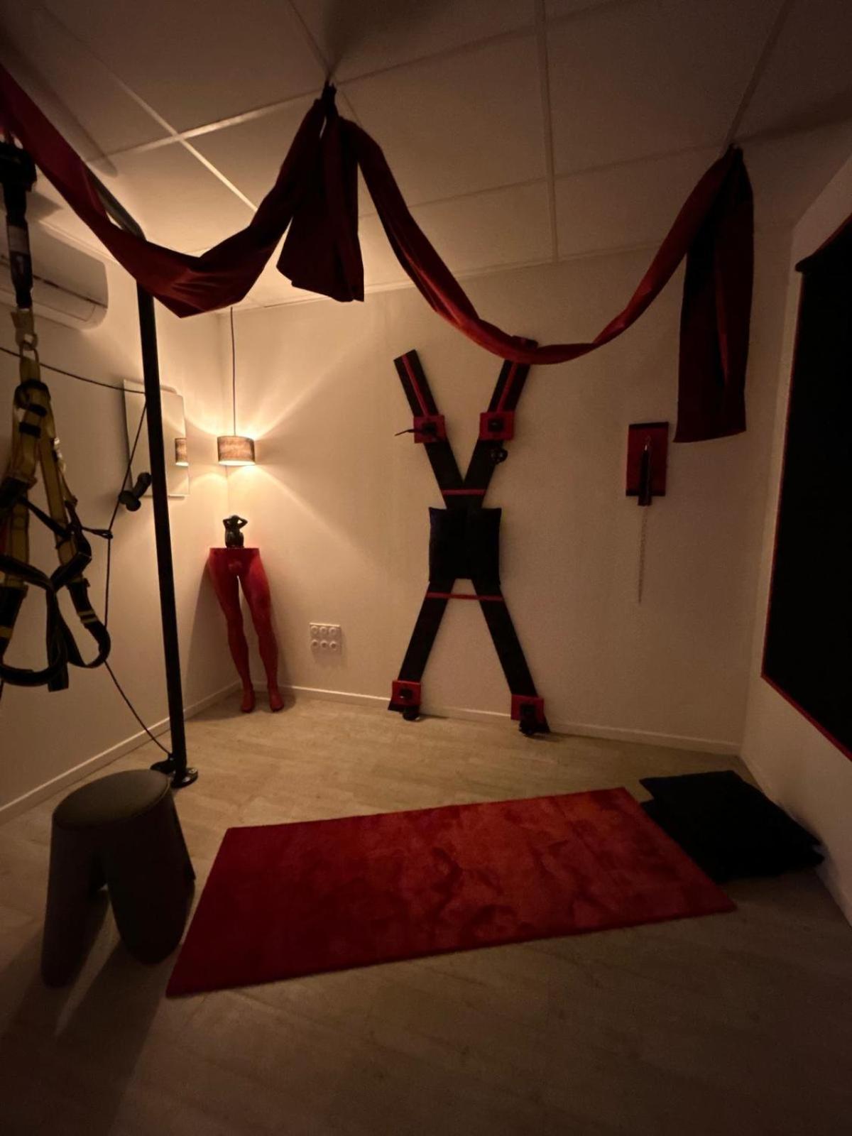 L'Escapade Sensuelle - La Love Room D'Épernay Eksteriør bilde