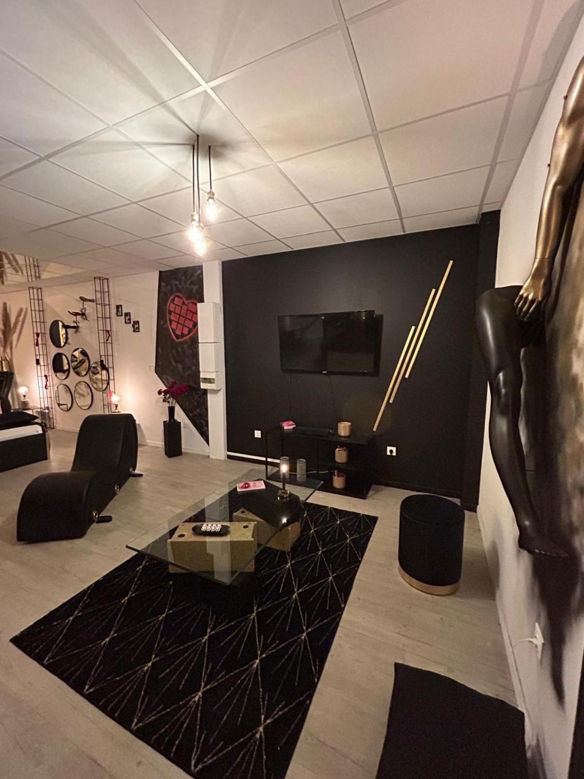 L'Escapade Sensuelle - La Love Room D'Épernay Eksteriør bilde