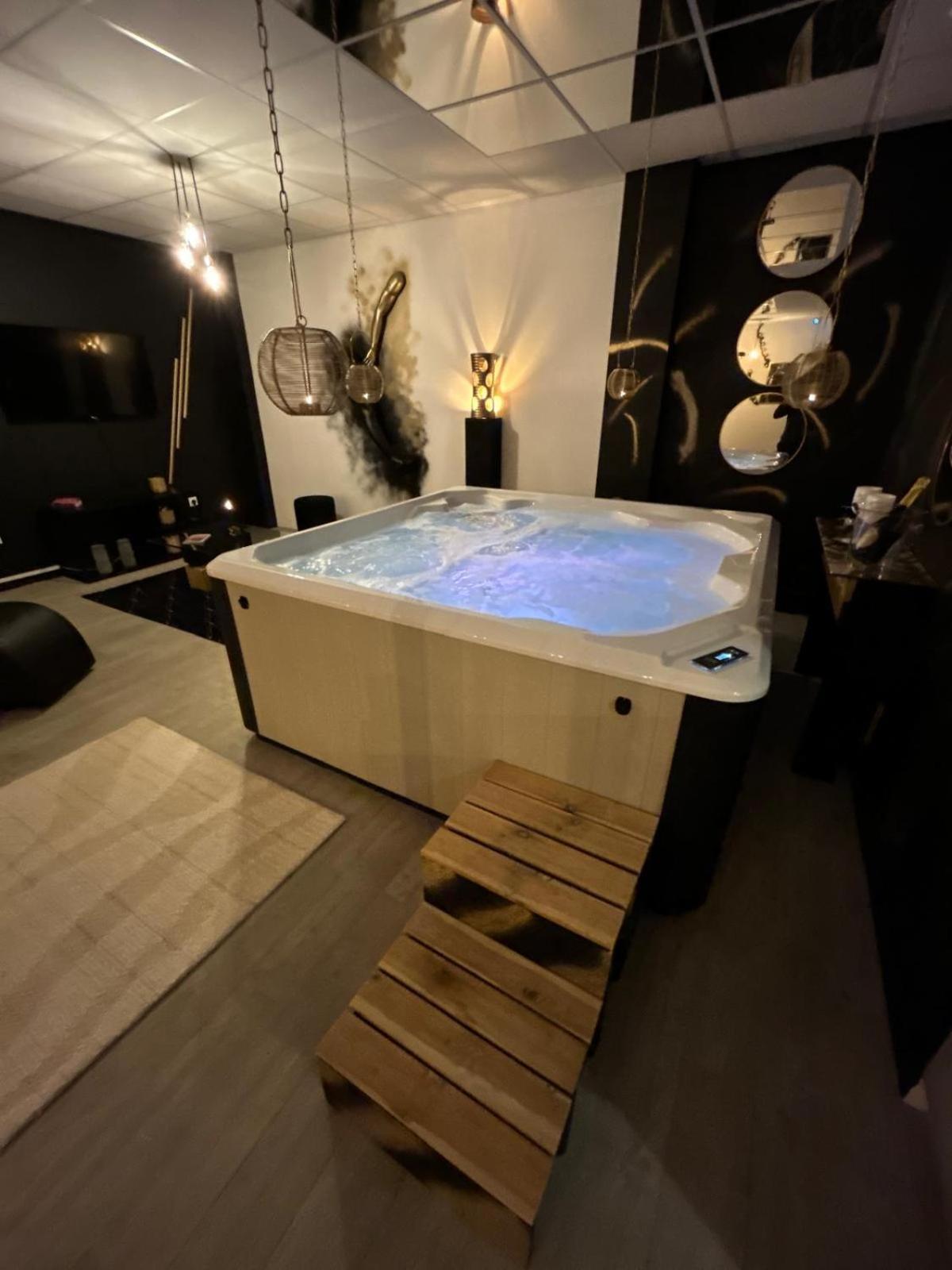 L'Escapade Sensuelle - La Love Room D'Épernay Eksteriør bilde